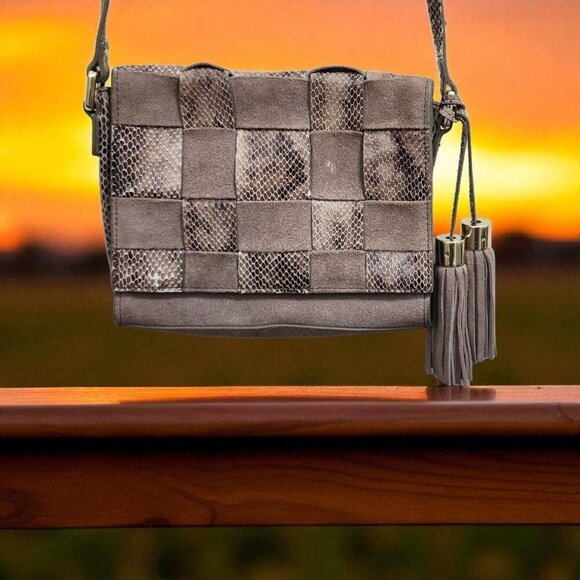 Antropologie Morgan Woven Suede Crossbody Bag Snakeskin Accents Tassel Boho - Picture 14 of 15